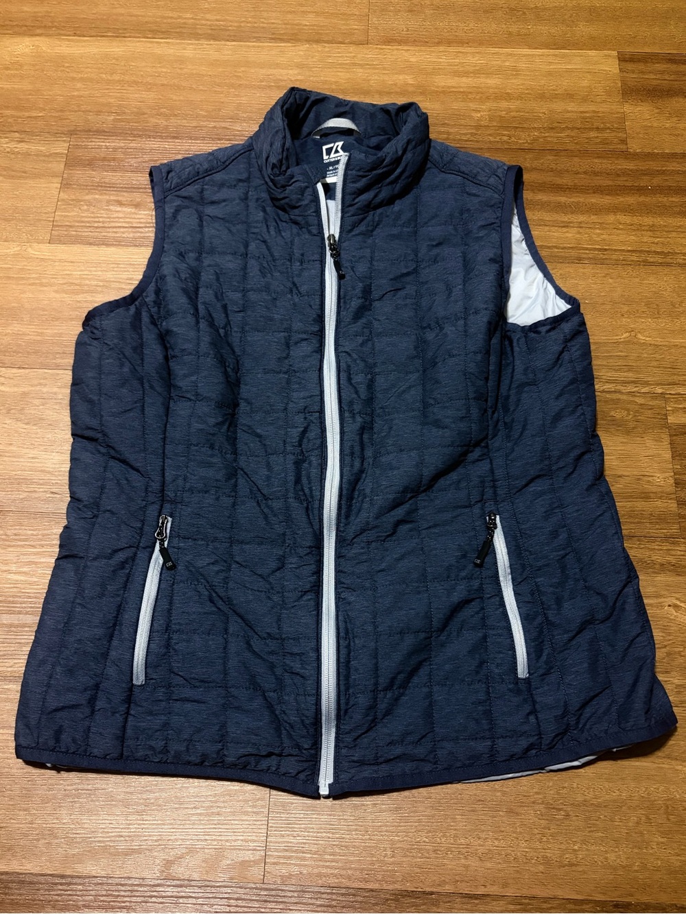 Cutter & Buck Navy Quilted Vest Full Zip Pockets Subtle Embroidered Logo Size XL